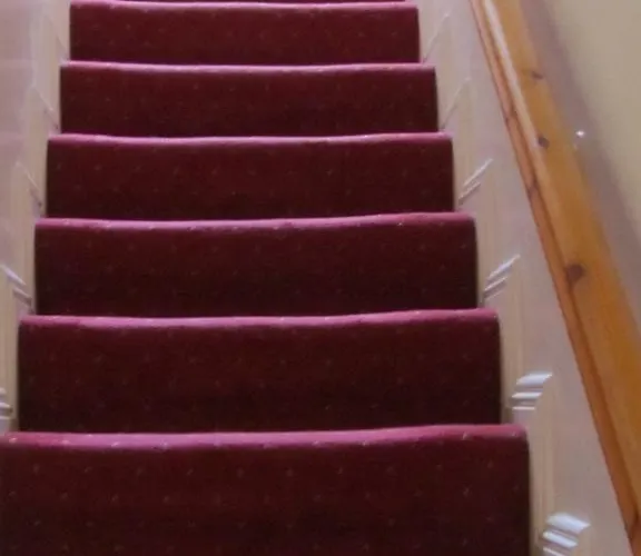 Arus Grattan アパート